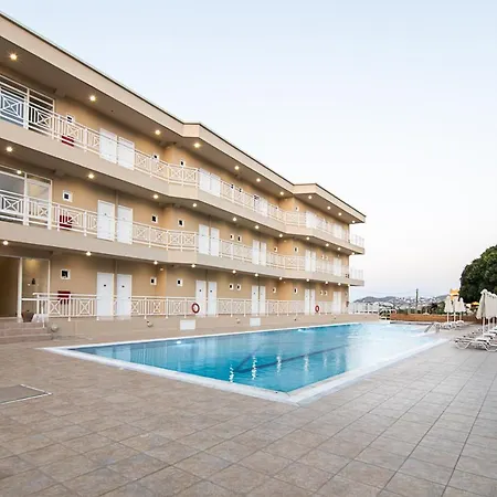 Hotel Chrissy's Paradise Agia Pelagia