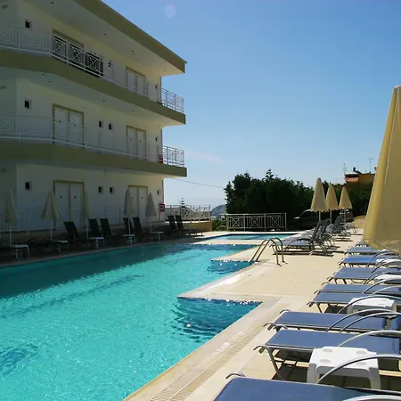 Chrissy's Paradise Hotel Agia Pelagia