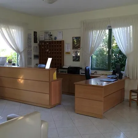 Chrissy's Paradise מלון