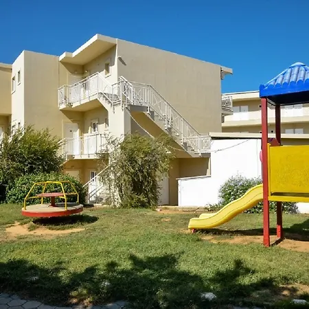 Hotel Chrissy's Paradise 3*